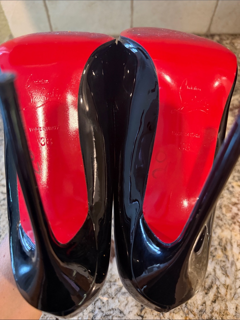 Christian Louboutin  patent leather Heels EUR 38 - Picture 8 of 9